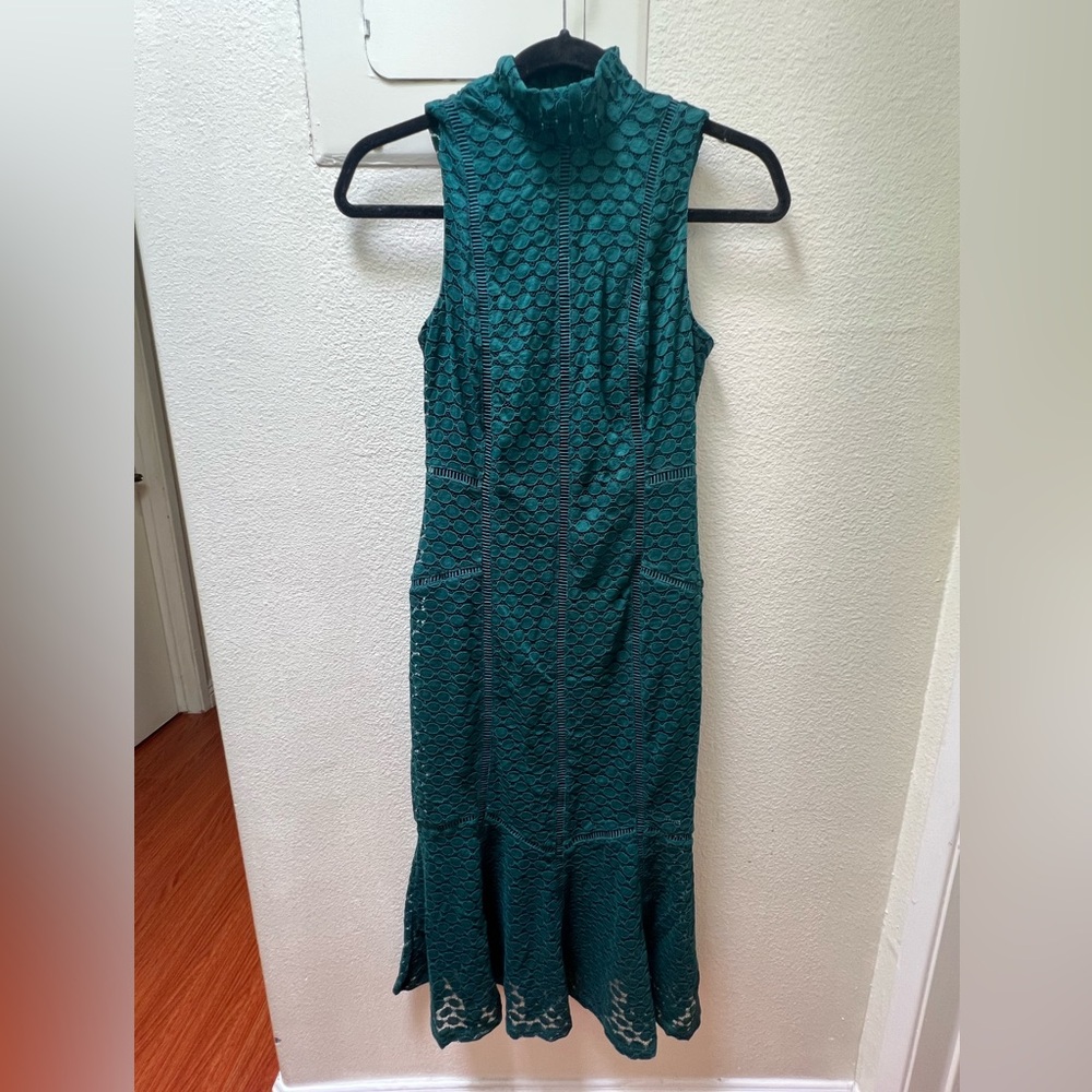 Women’s Green Ali & Jay Fit N Flare Size Small